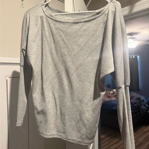 Women's Gray Long Sleeve Top